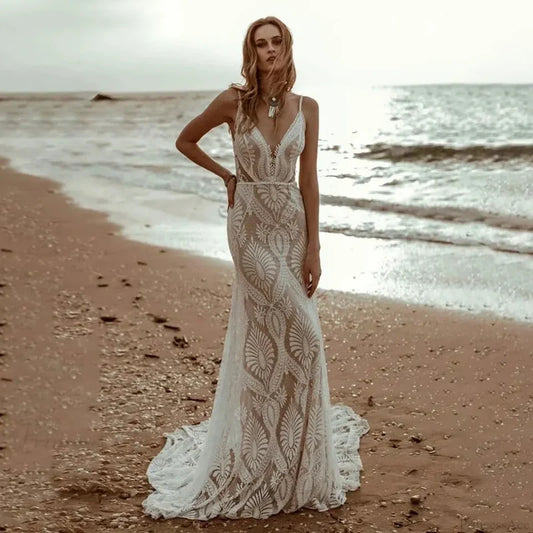 Deep V-Neck Lace Mermaid Wedding Dress off white / 2 weddingdress-250223