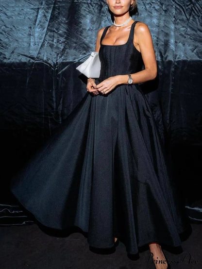 Stylish And Elegant Off-Shoulder Graceful Strapless Sleeveless Mixi Dress Dresses