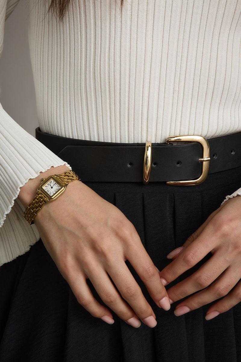 Alternate view of the gold belt showing the design and craftsmanship.