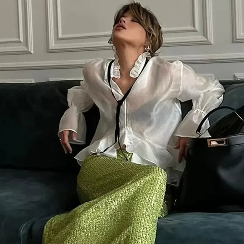 Loose White Ruffled Blouse blouse-250223