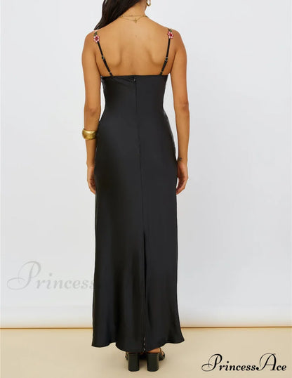 Magnetic Forces Flower Charming Embroidery Maxi Dress Black Dresses