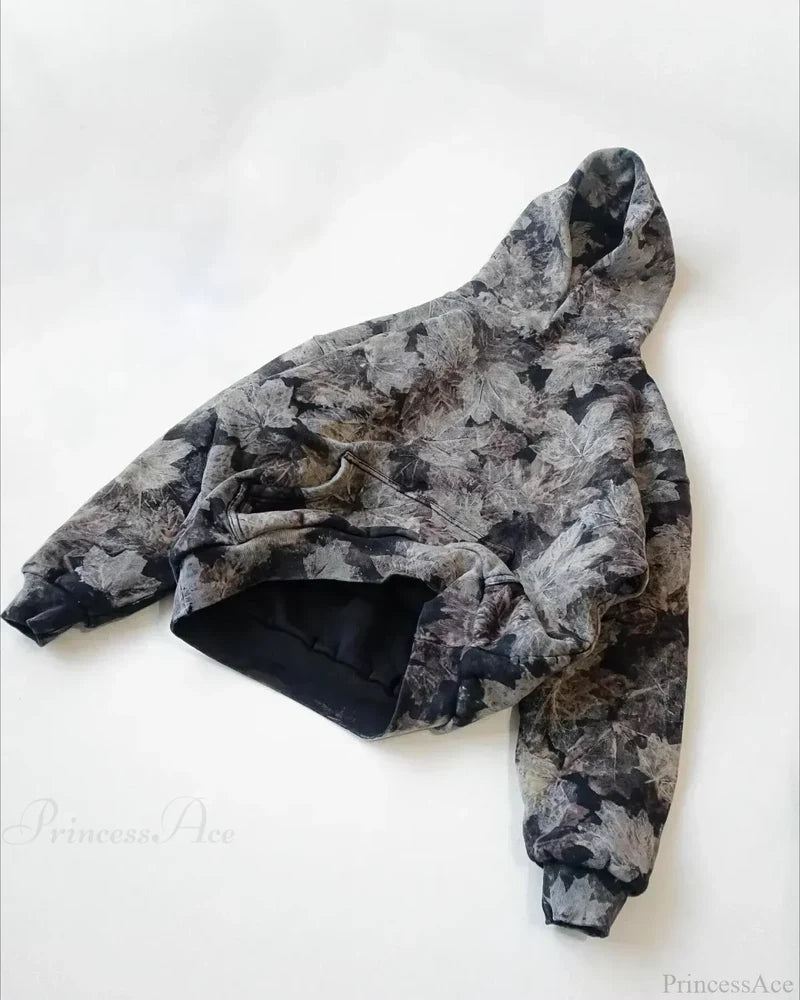 Maple Leaf Graphic Pullover Hoodie