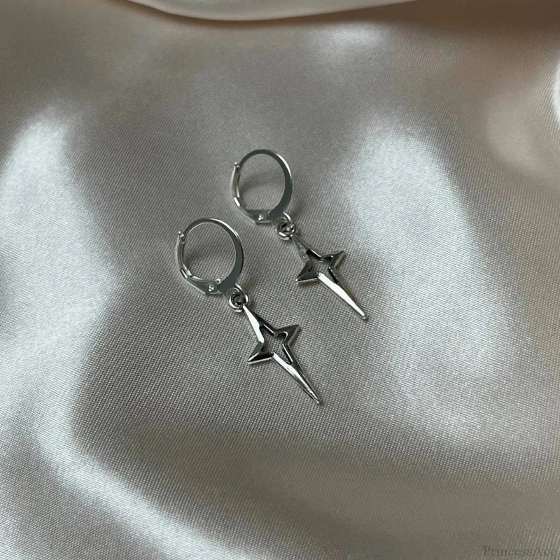 Rebel Celestial Cross Silver Empty Heart Earring color1 / CHINA