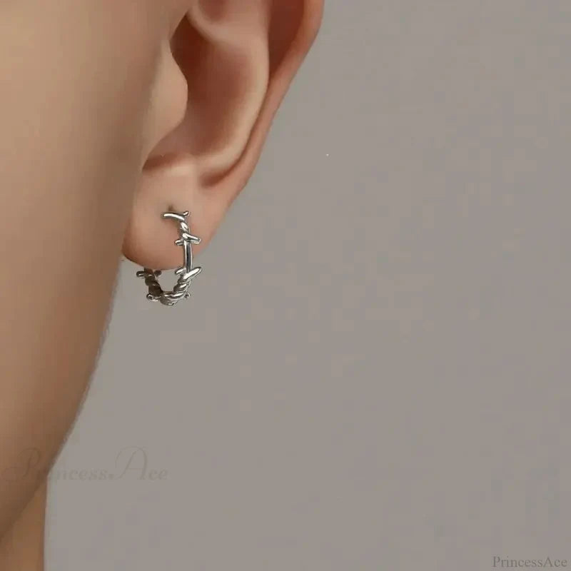Shiny Thorns Circle Five-Pointed Star Earring sliver