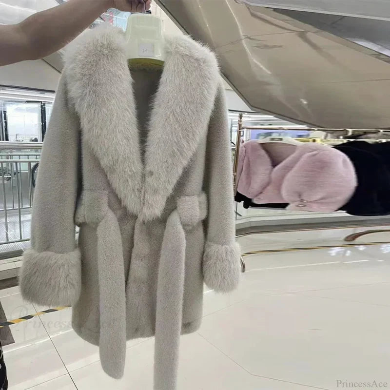 Vintage Fox Fur Belted Luxury Coat Creamy-White / L